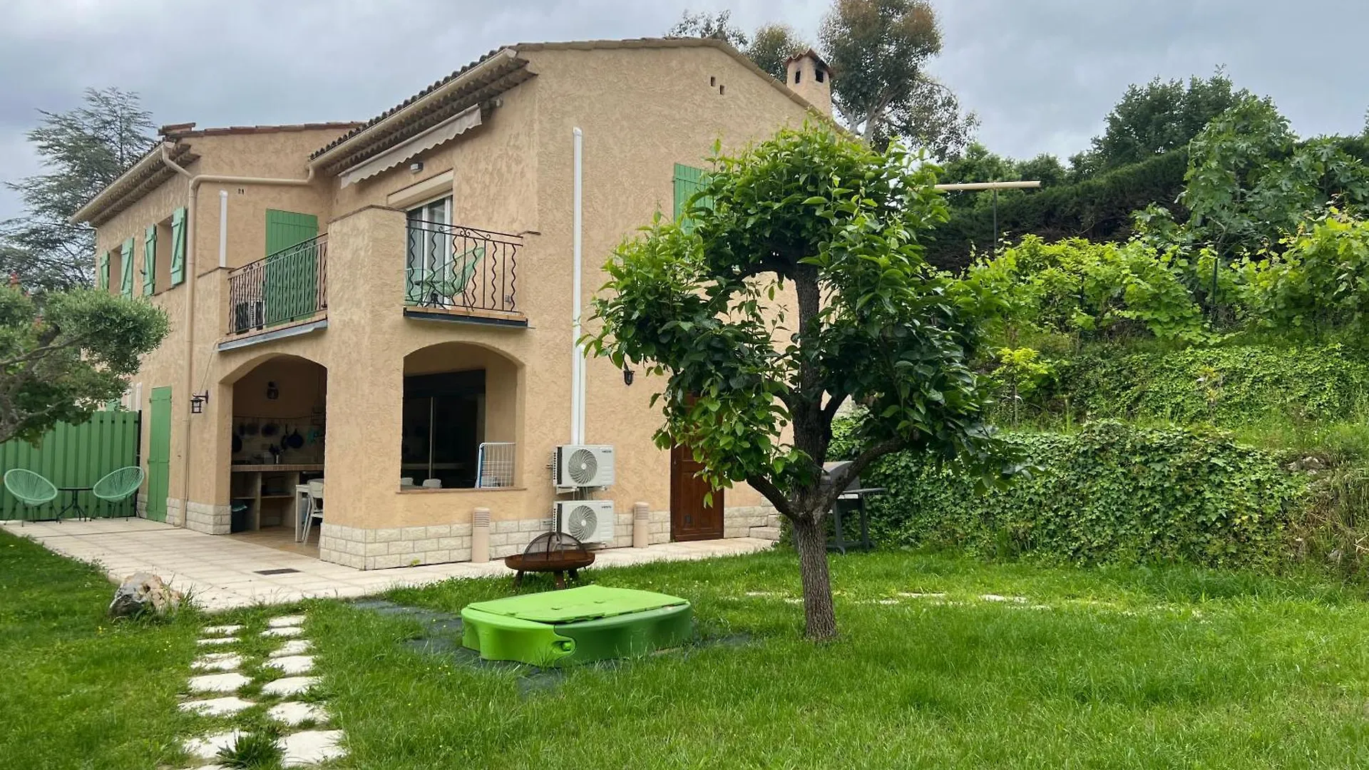 Holiday Home 